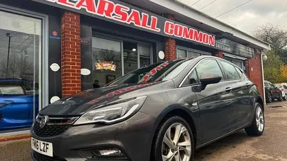 Grey Used 2016 Vauxhall Astra SRi Hatchback | £5,000 (Fair price)