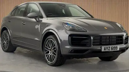 Used Porsche Cayenne 462 HP (339 kW) 2020 Quartzite grey SUV