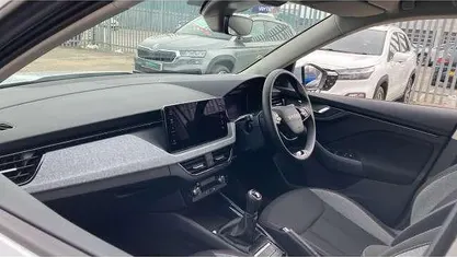 Used Skoda Kamiq SE 95 HP (69 kW) 2025 White SUV