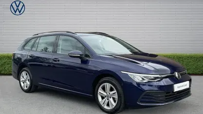 Used VW Golf VIII Life 110 HP (80 kW) 2023 Estate