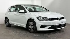 White Used 2018 VW Golf VII SE Hatchback | £13,495 (Fair price)