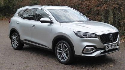 Używany MG HS Excite 162 KM (119 kW) 2023 Srebrny SUV