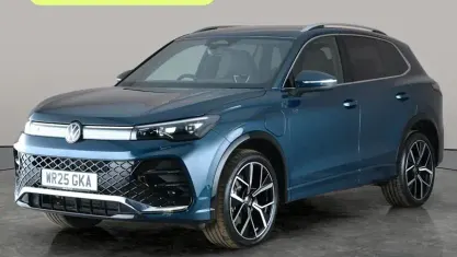 Begagnad VW Tiguan R-line 204 HK (150 kW) 2025 Blå SUV