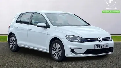 Begagnad VW e-Golf 99 kW (135 HK) 2018 Vit Halvkombi