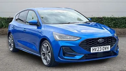 Used Ford Focus ST-Line X 155 HP (114 kW) 2023 Blue Hatchback