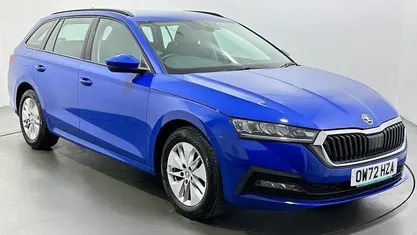 Used Skoda Octavia SE Technology 150 HP (110 kW) 2023 Blue Estate