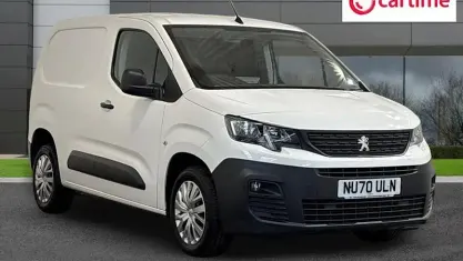 Used Peugeot Partner 131 HP (96 kW) 2020 White MPV