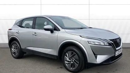 Used Nissan Qashqai Acenta Premium 140 HP (102 kW) 2023 Silver SUV