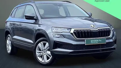 Graphite grey metallic Used 2025 Skoda Karoq SE SUV | £21,455 (Good price)