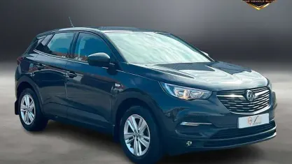 Used Vauxhall Grandland X 131 HP (96 kW) 2018 Green SUV