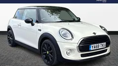 White Used 2018 Mini Cooper Hatch Hatchback | £13,990 (Fair price)