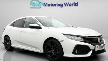 Begagnad Honda Civic SR 126 HK (92 kW) 2022 Halvkombi