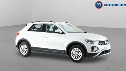 Usado VW T-Roc Life 150 HP (110 kW) 2025 SUV