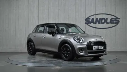 Used Mini Cooper Classic 136 HP (100 kW) 2019 Silver Hatchback