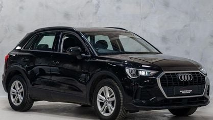 Używany Audi Q3 Performance 150 KM (110 kW) 2022 Czarny SUV