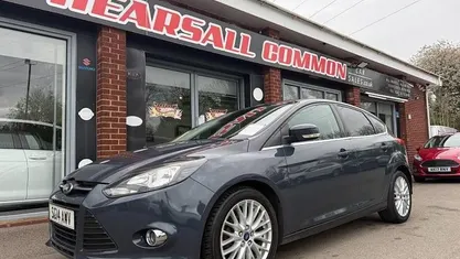 Used Ford Focus Zetec 125 HP (91 kW) 2014 Grey Hatchback