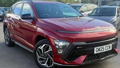 Begagnad Hyundai Kona N Line 137 HK (100 kW) 2025 Röd SUV