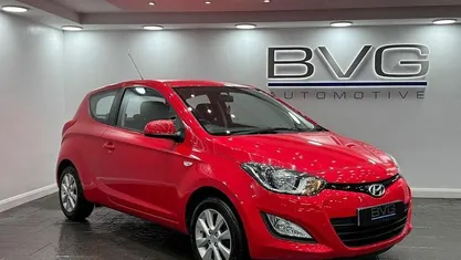 Used Hyundai i20 Active 84 HP (61 kW) 2014 Red Hatchback