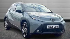 Green New 2025 Toyota Aygo Hatchback | £15,495 (Fair price)