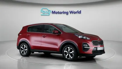 Usado Kia Sportage 136 CV (100 kW) 2021 Rojo SUV