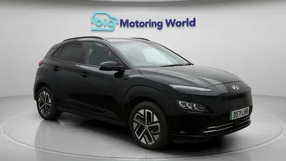 Black Used 2022 Hyundai Kona Premium SUV | £14,000 (Fair price)