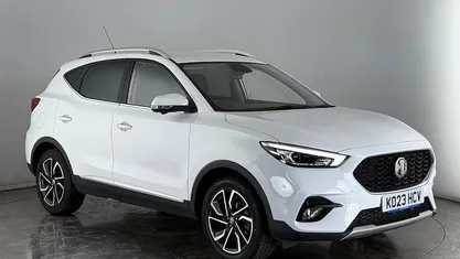 Used MG ZS Exclusive 111 HP (81 kW) 2024 Hatchback