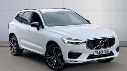 Używany Volvo XC60 R-Design Pro 250 KM (183 kW) 2019 Biały SUV