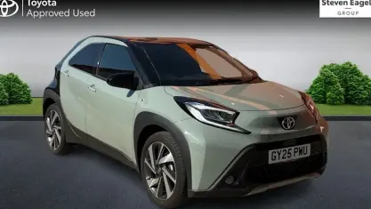 Used Toyota Aygo X 72 HP (52 kW) 2025 Green SUV