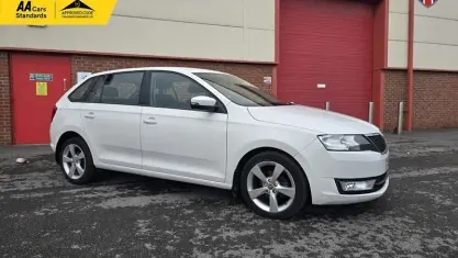 Usado Skoda Rapid SE 90 CV (66 kW) 2016 Blanco Utilitario
