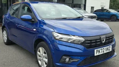 Used Dacia Sandero Comfort 91 HP (66 kW) 2022 Blue Hatchback