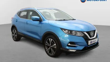 Used Nissan Qashqai N-Connecta 116 HP (85 kW) 2017 Blue SUV