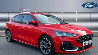 Used Ford Focus ST-Line 120 HP (88 kW) 2022 Red Hatchback
