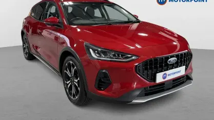 Used Ford Focus Active X 155 HP (114 kW) 2023 Red Hatchback