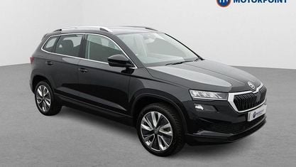 Usado Skoda Karoq SE L 150 HP (110 kW) 2025 Preto SUV