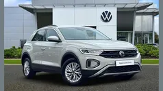 Used 2022 VW T-Roc Life SUV | £20,291 (Fair price)