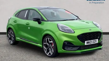 Used Ford Puma ST 200 HP (147 kW) 2023 Green SUV