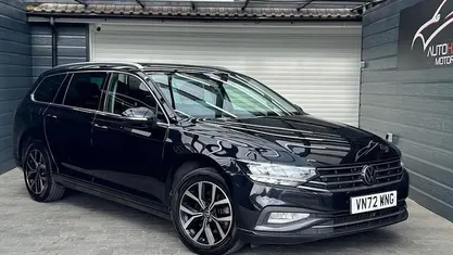 Begagnad VW Passat SEL 150 HK (110 kW) 2022 Svart Kombi