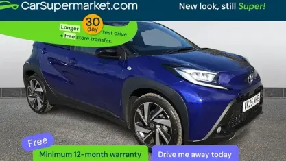 Usado Toyota Aygo X 72 HP (52 kW) 2025 Azul SUV