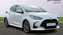 White Used 2022 Toyota Yaris Hybrid Hatchback | £18,000 (Fair price)