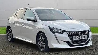 Gebraucht Peugeot 208 Allure Premium 102 PS (75 kW) 2021 Weiß Kleinwagen