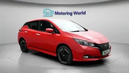 Used Nissan Leaf N-Connecta 160 kW (218 HP) 2022 Red Hatchback