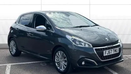 Used Peugeot 208 Allure 82 HP (60 kW) 2017 Grey Hatchback
