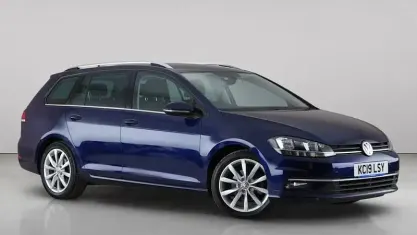 Used VW Golf VII GT 150 HP (110 kW) 2019 Blue Estate