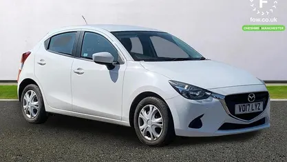Begagnad Mazda 2 75 HK (55 kW) 2017 Vit Halvkombi