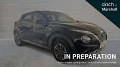 Special solid arctic white Used 2024 Nissan Juke N-Connecta SUV | £21,899 (Fair price)