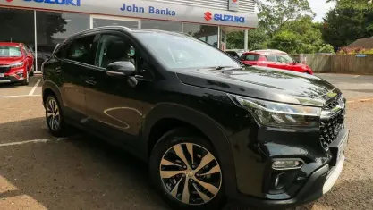 Used Suzuki SX4 S-Cross 129 HP (94 kW) 2025 Cosmic black pearl metallic SUV