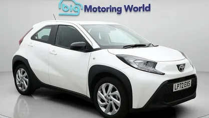 Used Toyota Aygo X PURE 72 HP (52 kW) 2025 SUV
