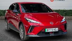 Tri coat dynamic red Used 2023 MG MG4 EV Trophy Hatchback | £17,850 (Fair price)