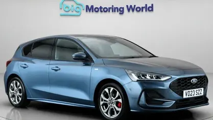 Used Ford Focus ST-Line 125 HP (91 kW) 2023 Blue Hatchback
