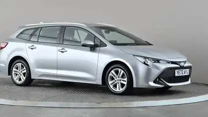 Used Toyota Corolla 122 HP (89 kW) 2022 Silver Estate
